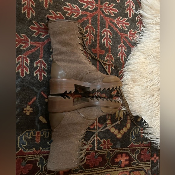 COPY - Tamara Mellon Runway Combat Boots 2” Platform Wool Leather Trim Women’s … - Picture 8 of 16